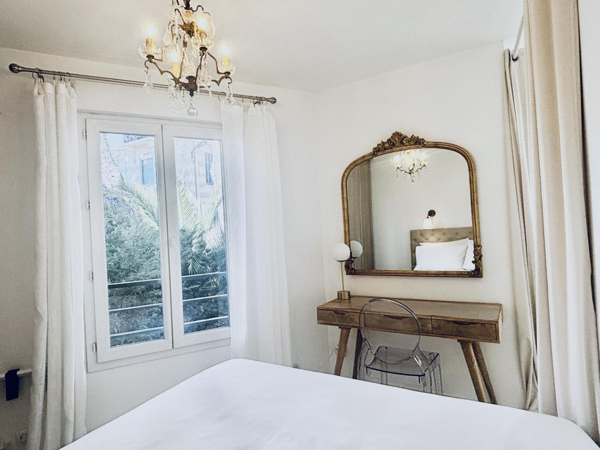 Superbe Et Moderne A0b200 * Cannes